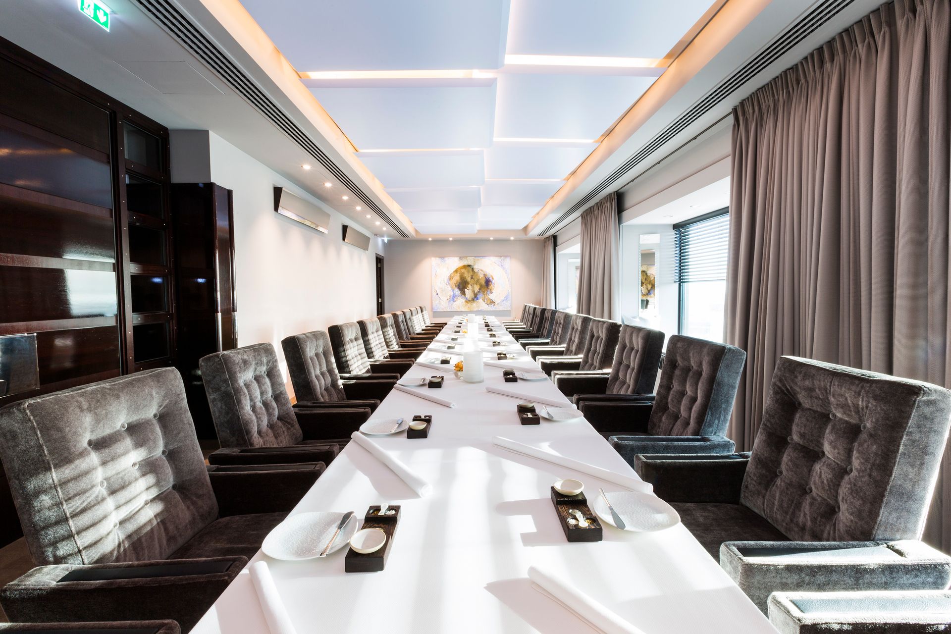 PRIVATE DINING